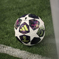 UEFA CHAMPIONS LEAGUE FINAL PRO BALL.